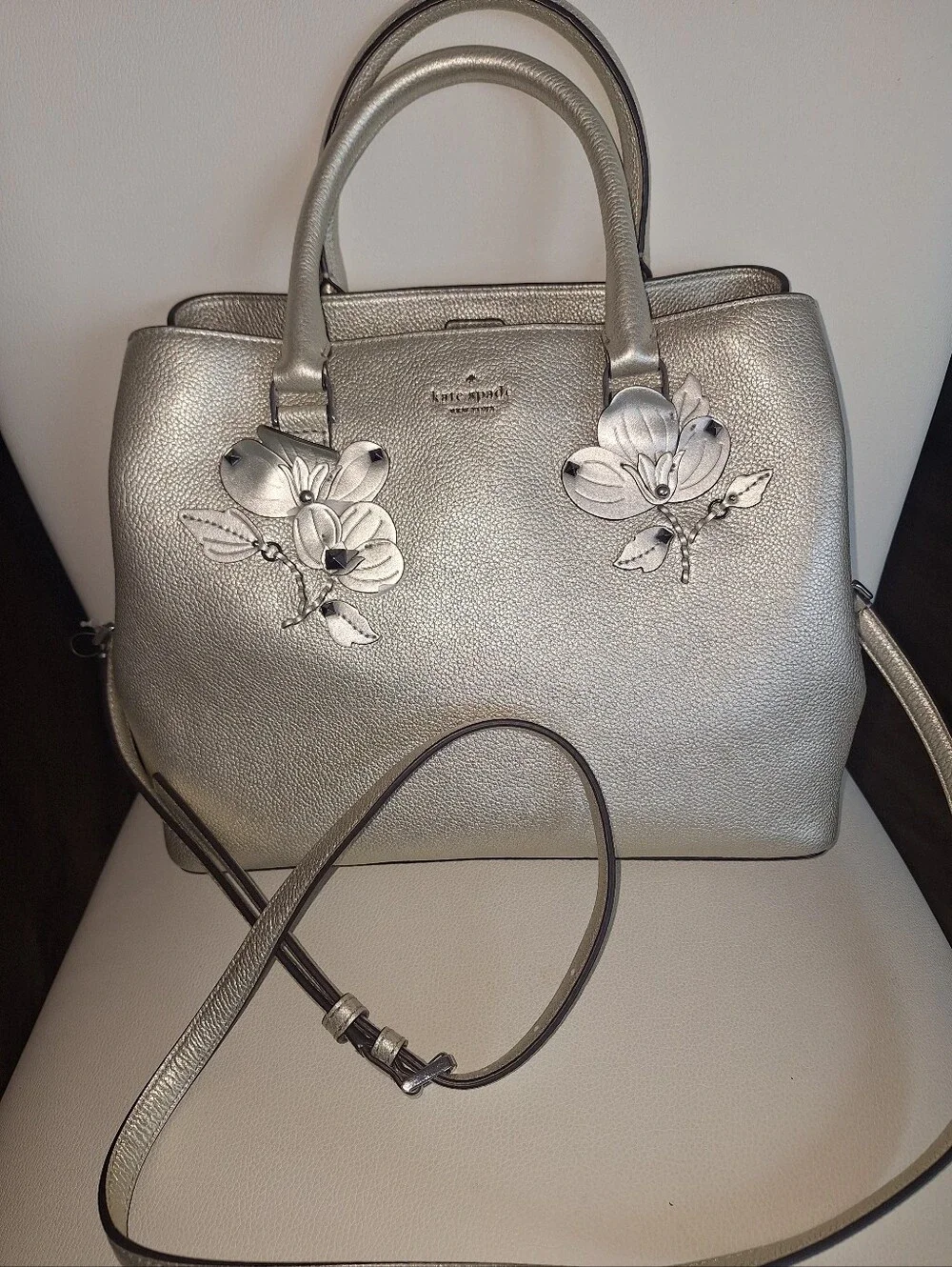 Kate Spade Light Metallic Silver Larchmont Ave Floral Evangelie Satchel NWT